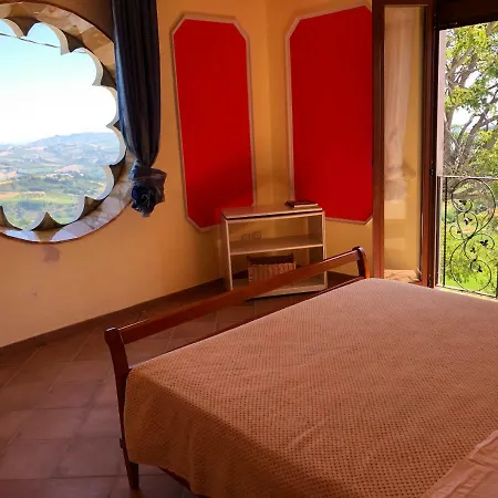 Casale Rustico Collebello 公寓 *