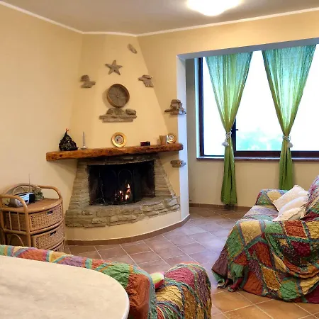 Casale Rustico Collebello 公寓 *