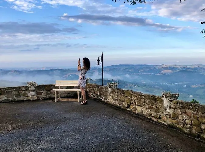 Casale Rustico Collebello Апартаменты Кастильоне-Мессер-Раймондо